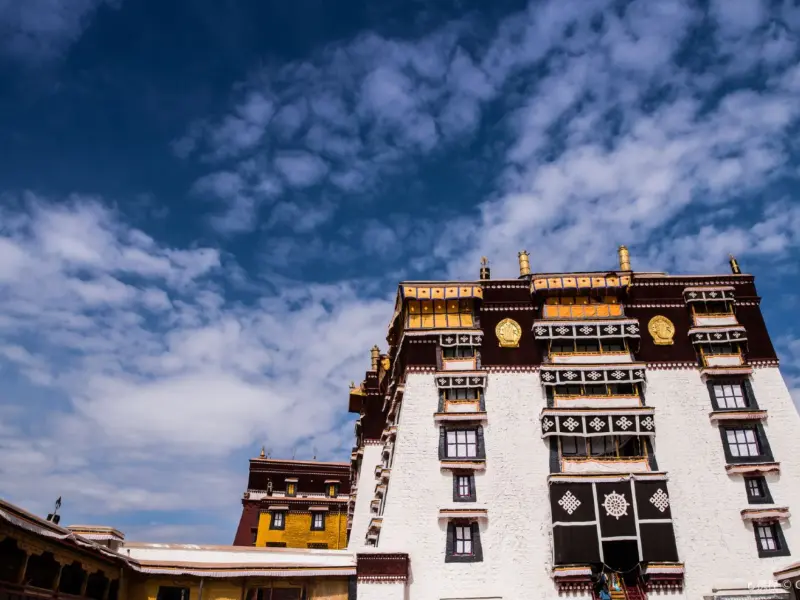 Jokhang Temple-The Spiritual Heart of Lhasa Jokhang Temple-The Spiritual Heart of Lhasa