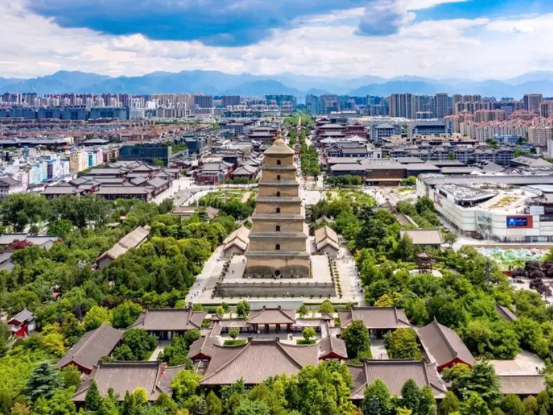 Giant Wild Goose Pagoda-A Sacred Tower That Echoes the Glory of Ancient China Giant Wild Goose Pagoda-A Sacred Tower That Echoes the Glory of Ancient China