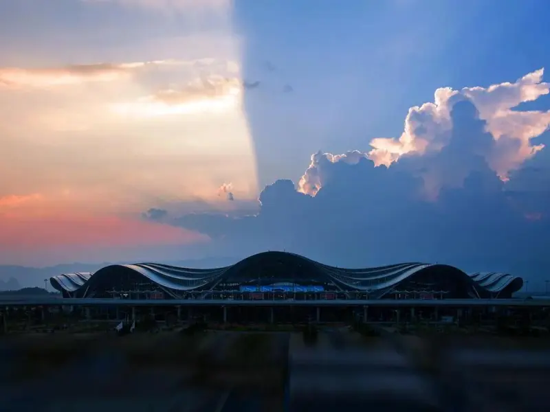 Guilin Liangjiang International Airport-Gateway to China’s Scenic Wonderland Guilin Liangjiang International Airport-Gateway to China’s Scenic Wonderland