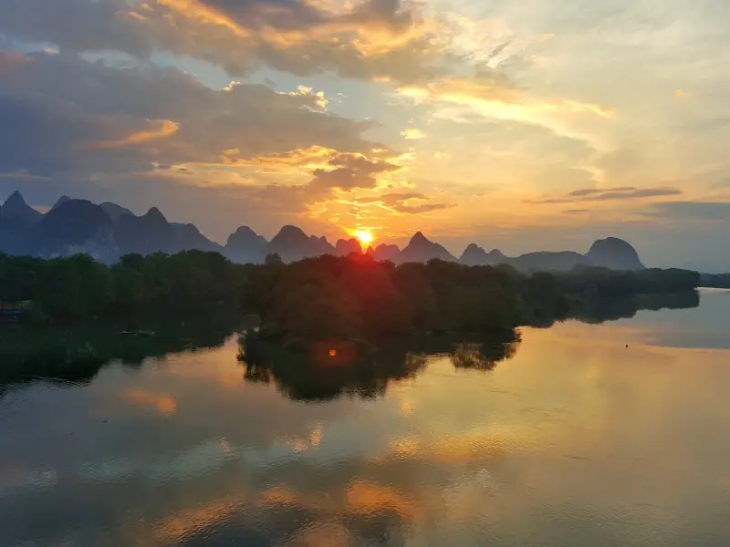 Li River-Journey Through China’s Most Scenic Waterway Li River-Journey Through China’s Most Scenic Waterway