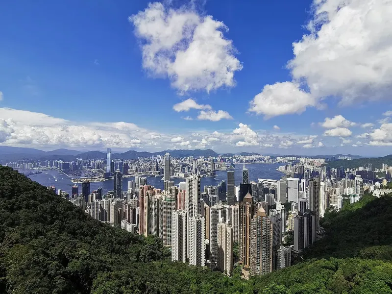 Victoria Peak-The Pinnacle of Hong Kong: Views That Take Your Breath Away Victoria Peak-The Pinnacle of Hong Kong: Views That Take Your Breath Away