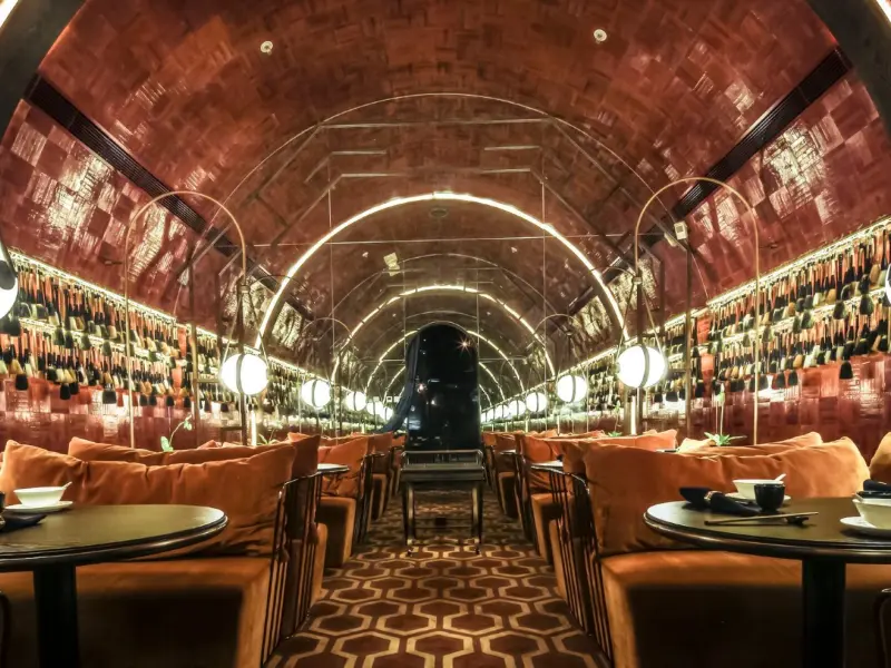 32 Court-Luxurious Cantonese Dining Experience in the Heart of Hong Kong 32 Court-Luxurious Cantonese Dining Experience in the Heart of Hong Kong